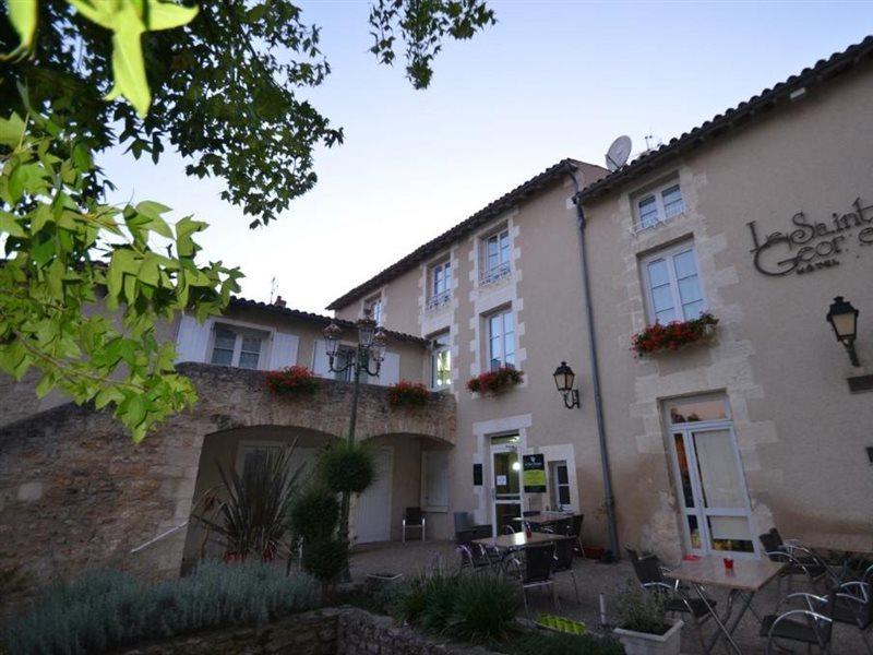 Logis Hôtel Le Saint Georges Vivonne Exterior foto